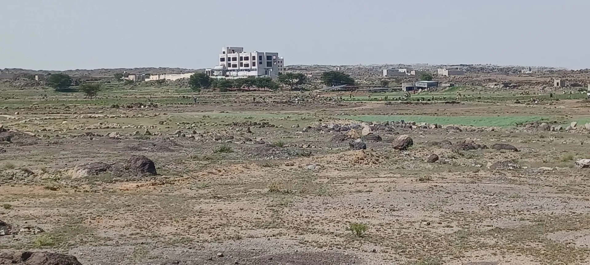ارض للبيع بسعر مغري جدا
